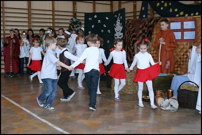 Akademia z okazji świąt Bożego Narodzenia