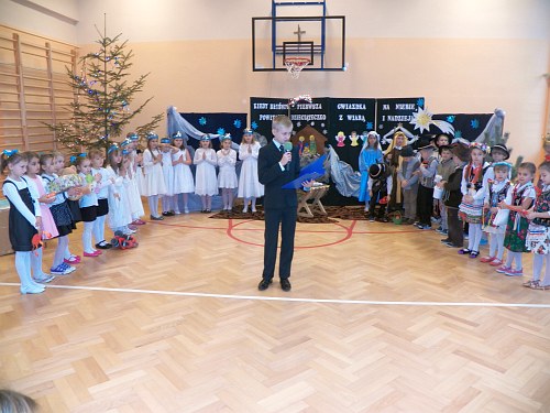 Akademia bożonarodzeniowa