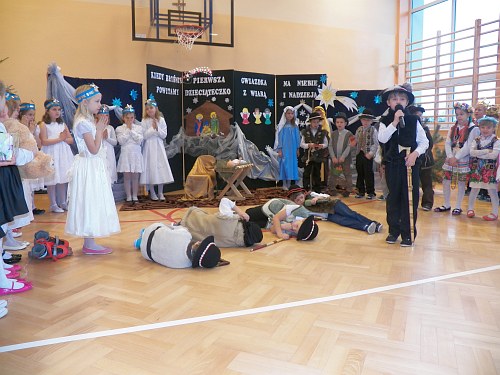 Akademia bożonarodzeniowa