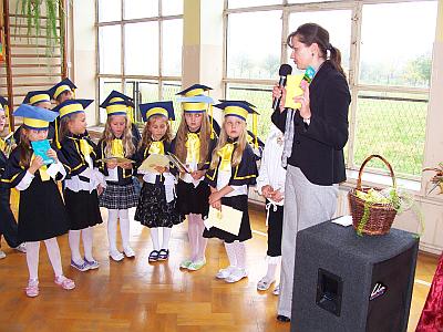 Uroczyste pasowanie pierwszaków na uczniów naszej szkoły